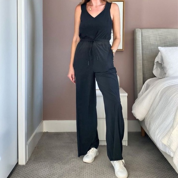 Athleta new with tags Savannah jumpsuit - Picture 1 of 9